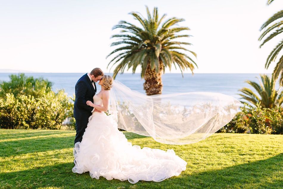 bride, groom, wedding, wedding flowers, orange county florist, all white wedding, bel air bay club