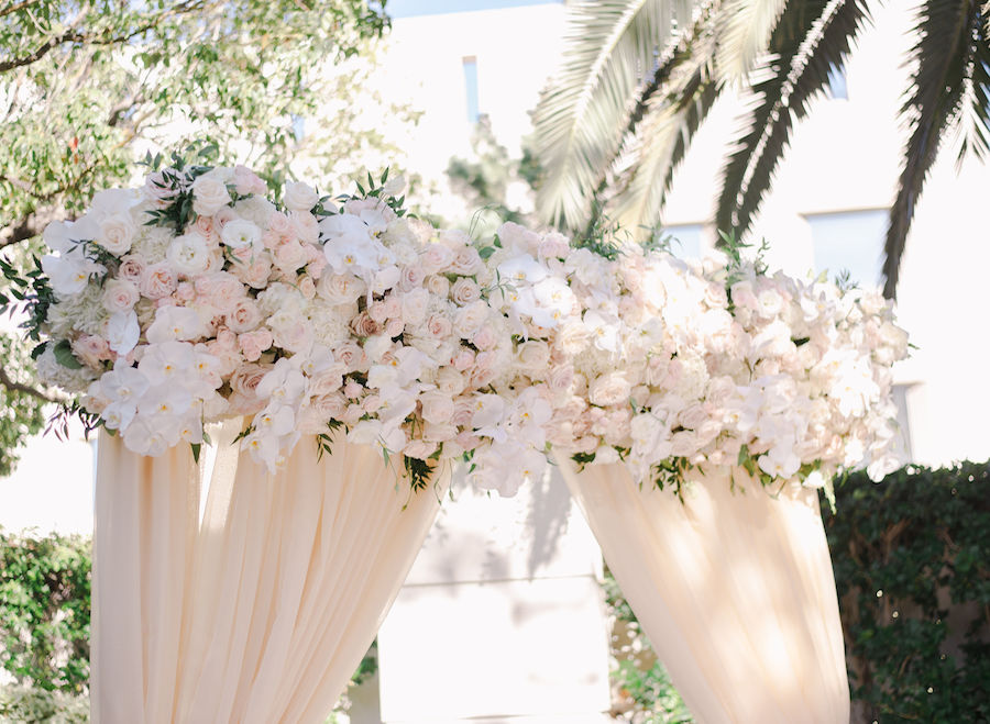 The Peninsula Beverly Hills, Events by Robin, McCune Photography, Fiske Film, Flowers By Cina, Vox DJ’s, Lucky Devils Band, Julie Hiles Makeup, Val Kaye Muah, Vanilla Bake Shop, Chiavari Chair Rentals, Darla Marie Designs, Luxe Linen, Theoni Collection, Bella Ballroom
