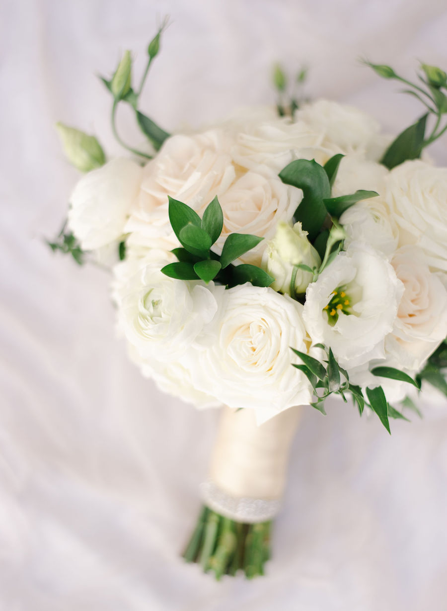 The Peninsula Beverly Hills, Events by Robin, McCune Photography, Fiske Film, Flowers By Cina, Vox DJ’s, Lucky Devils Band, Julie Hiles Makeup, Val Kaye Muah, Vanilla Bake Shop, Chiavari Chair Rentals, Darla Marie Designs, Luxe Linen, Theoni Collection, Bella Ballroom

