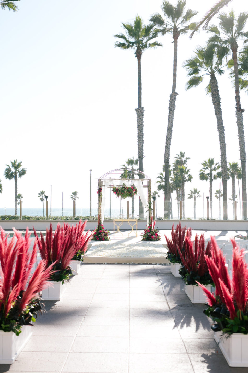 floral design, florist, wedding florist, wedding flowers, orange county weddings, orange county wedding florist, orange county florist, orange county floral design, flowers by cina, red ceremony, red oceanfront wedding, red floral design