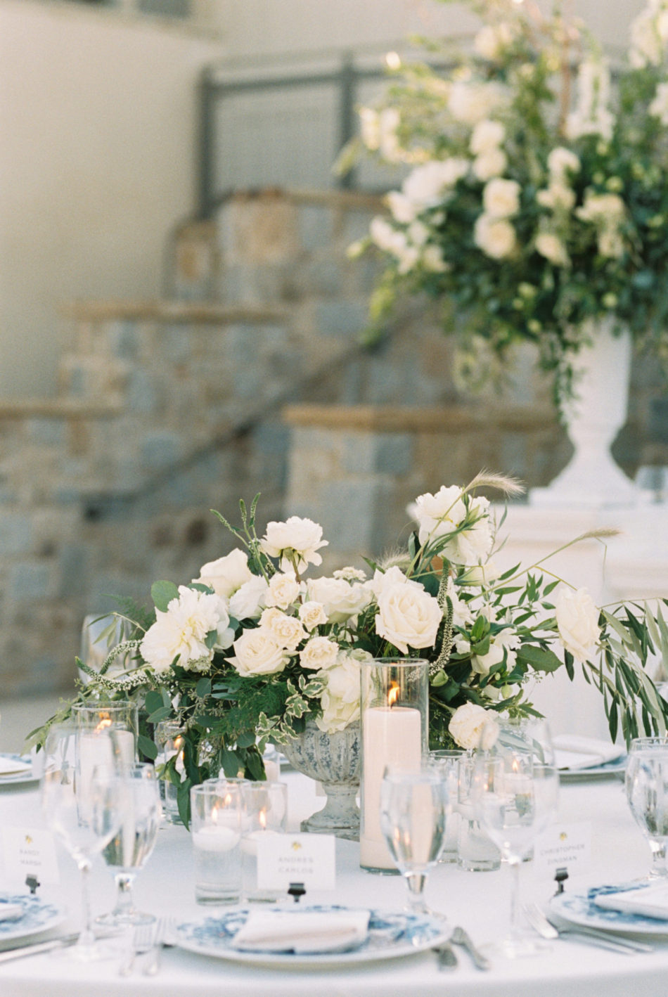 elevated centerpiece, white blooms, european-inspired wedding, floral design, florist, wedding florist, wedding flowers, orange county weddings, orange county wedding florist, orange county florist, orange county floral design, flowers by cina