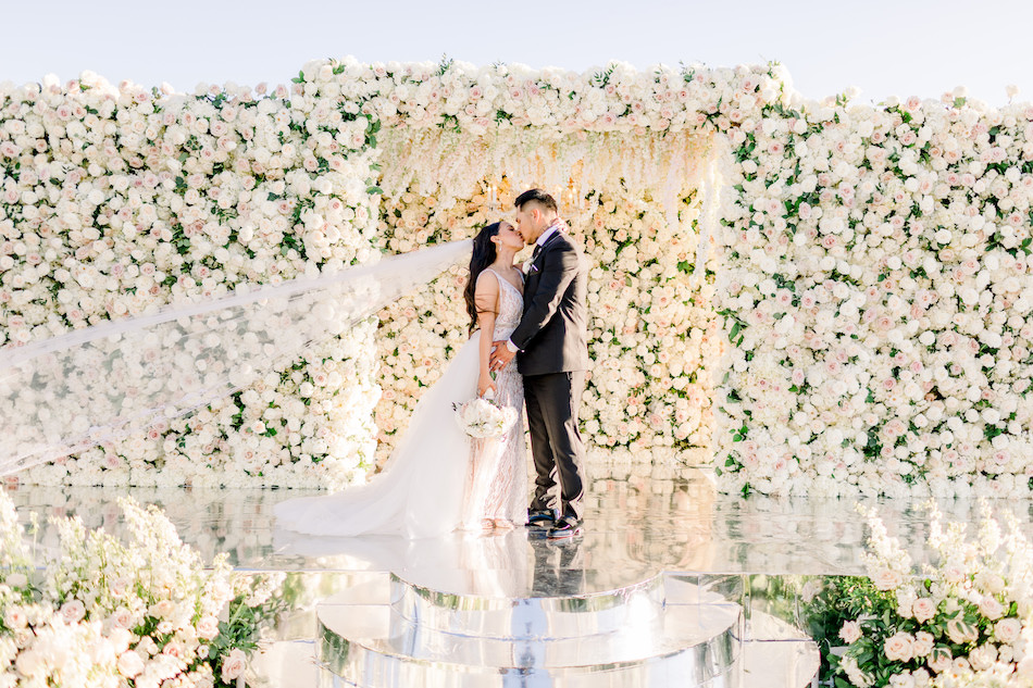 floral design, florist, wedding florist, wedding flowers, orange county weddings, orange county wedding florist, orange county florist, orange county floral design, flowers by cina, first kiss, bride and groom, floral wall