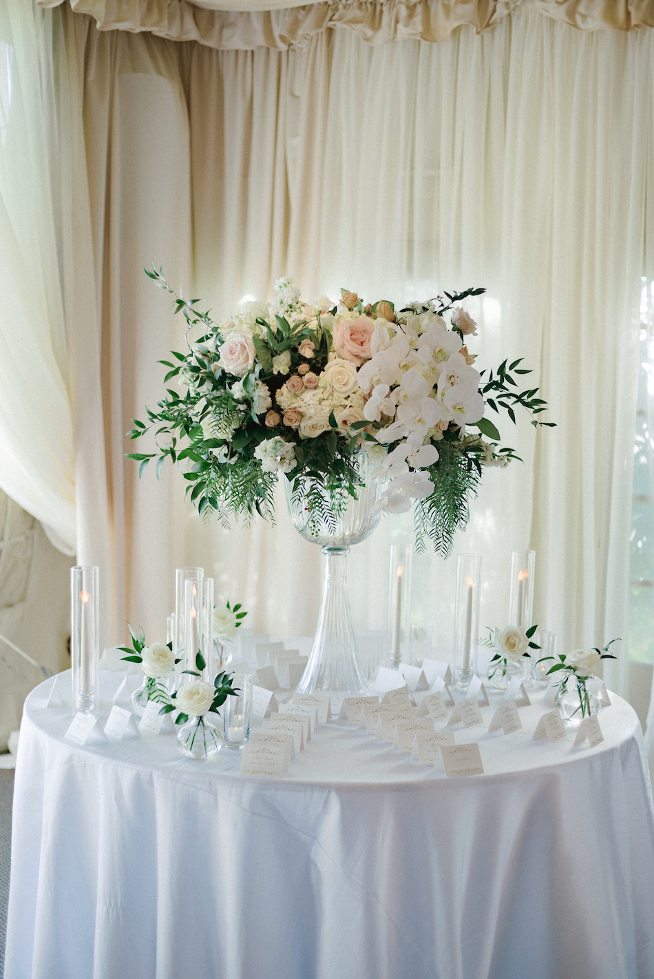 blush centerpiece, elevated centerpiece, blush blooms, floral design, florist, wedding florist, wedding flowers, orange county weddings, orange county wedding florist, orange county florist, orange county floral design, flowers by cina