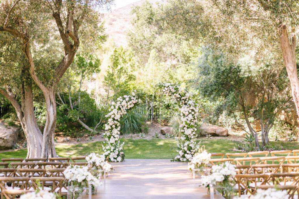 ceremony arch, ceremony setup, all-white ceremony, floral design, florist, wedding florist, wedding flowers, orange county weddings, orange county wedding florist, orange county florist, orange county floral design, flowers by cina