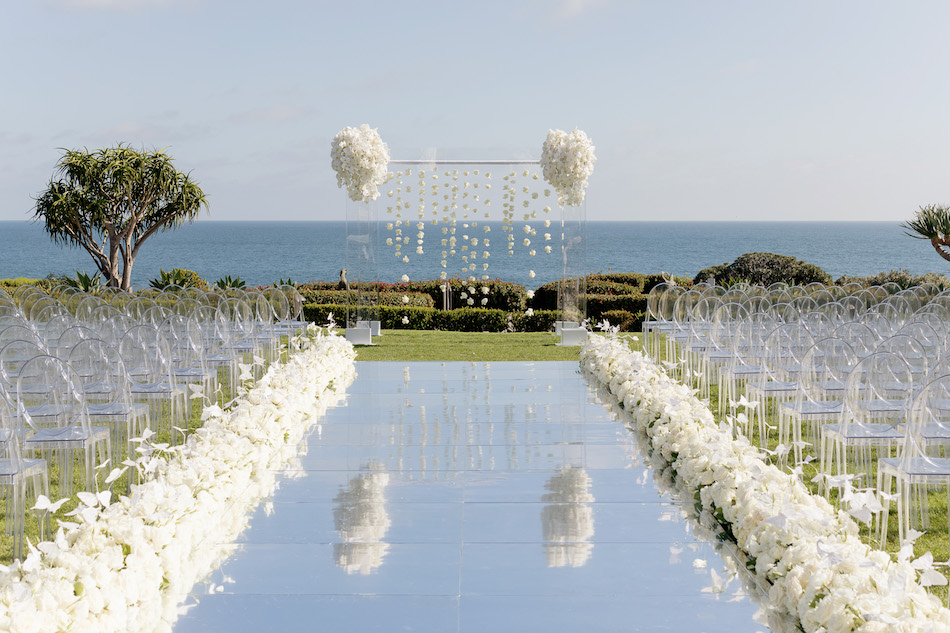 ceremony setup, oceanfront ceremony, mirrored aisle, floral design, florist, wedding florist, wedding flowers, orange county weddings, orange county wedding florist, orange county florist, orange county floral design, flowers by cina