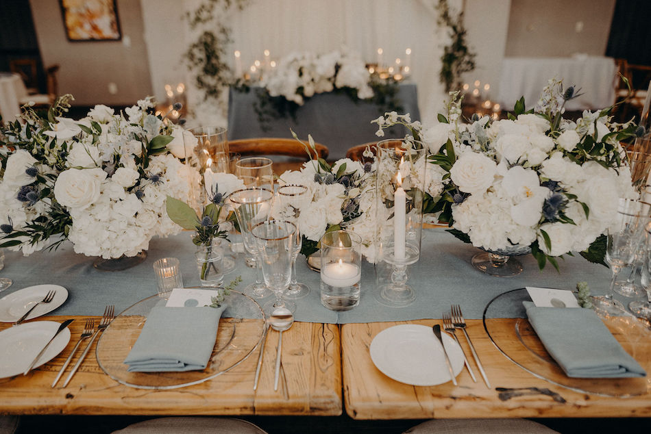 blue linens, blue tabletop, white centerpiece, floral design, florist, wedding florist, wedding flowers, orange county weddings, orange county wedding florist, orange county florist, orange county floral design, flowers by cina