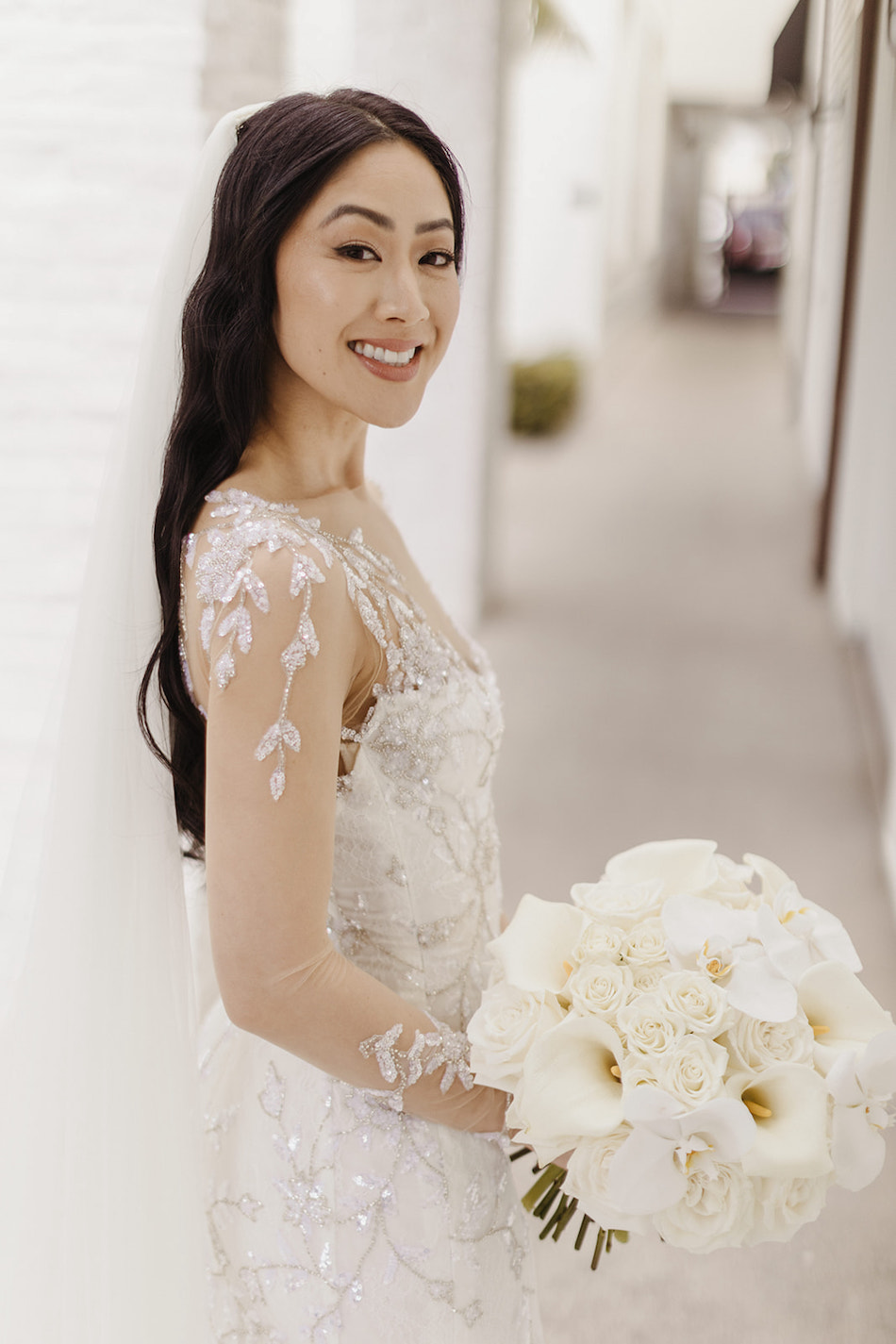 floral design, florist, wedding florist, wedding flowers, orange county weddings, orange county wedding florist, orange county florist, orange county floral design, flowers by cina, bride, bridal bouquet, white bouquet