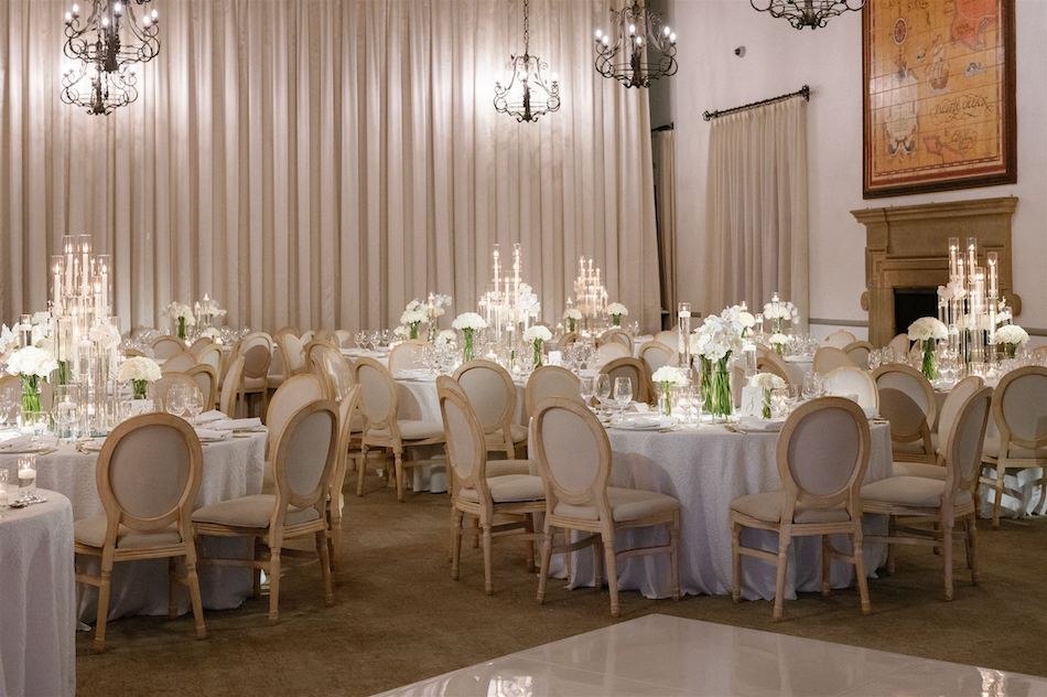 floral design, florist, wedding florist, wedding flowers, orange county weddings, orange county wedding florist, orange county florist, orange county floral design, flowers by cina, white centerpiece, white reception decor, white reception blooms